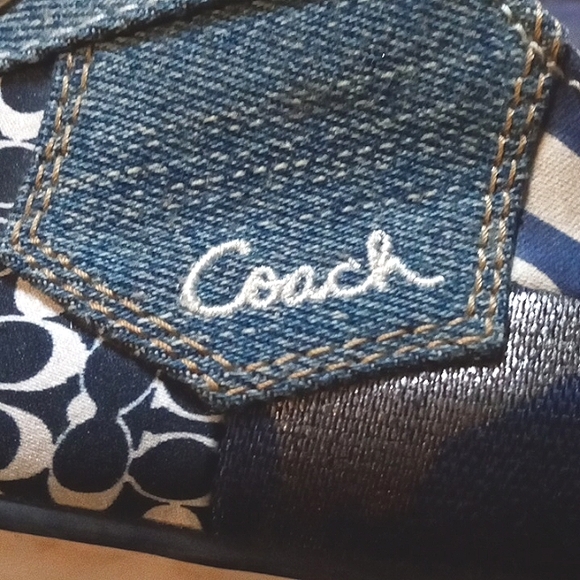 COACH " Tonya " Blue Signature C Patchwork Tennis Shoes. Size 7M - Picture 9 of 13